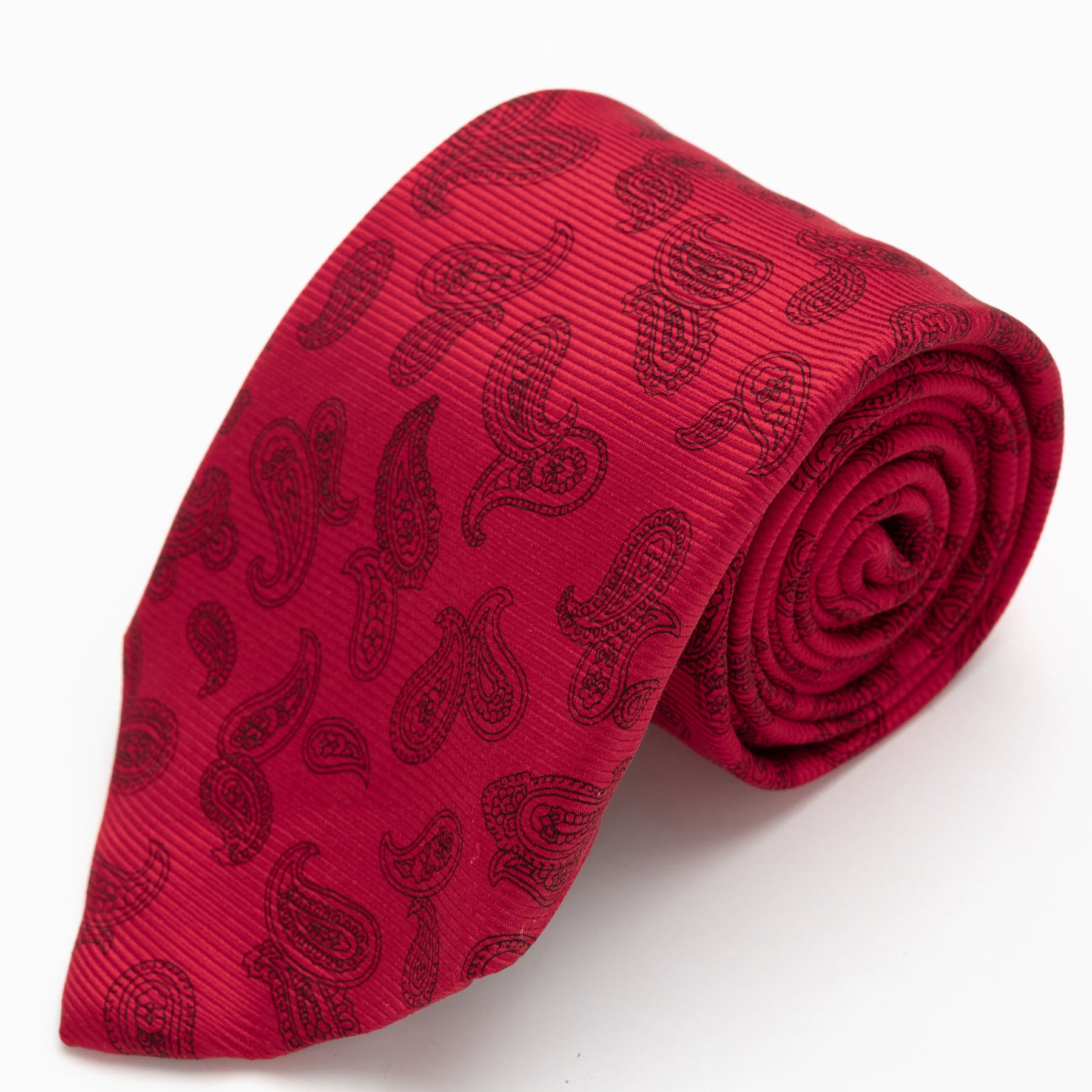 CORBATA ROJA DISEÑOS PAILEY NEGROS