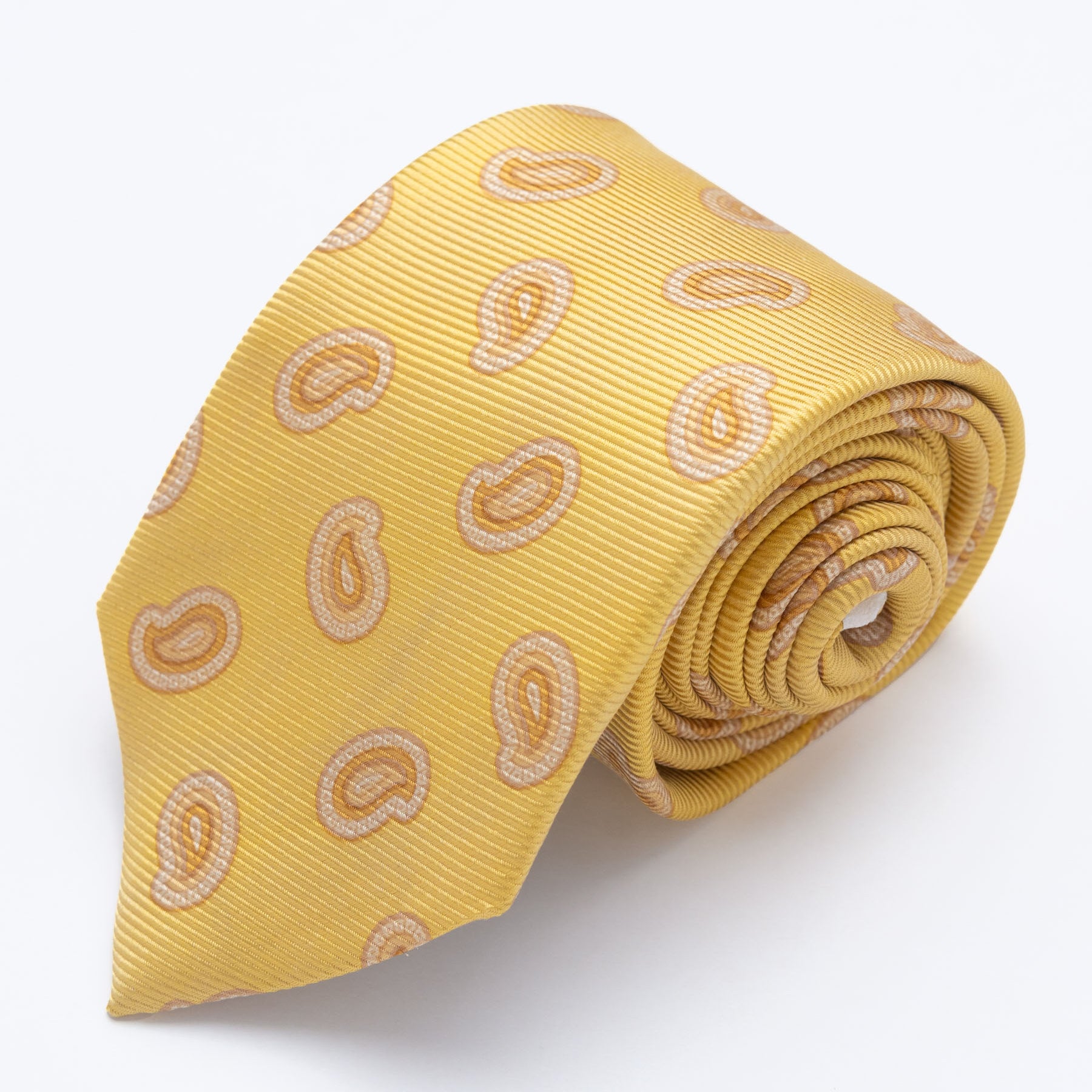 CORBATA AMARILLO CON DISEÑO PAISLEY EN TONOS AMARILLO OSCURO