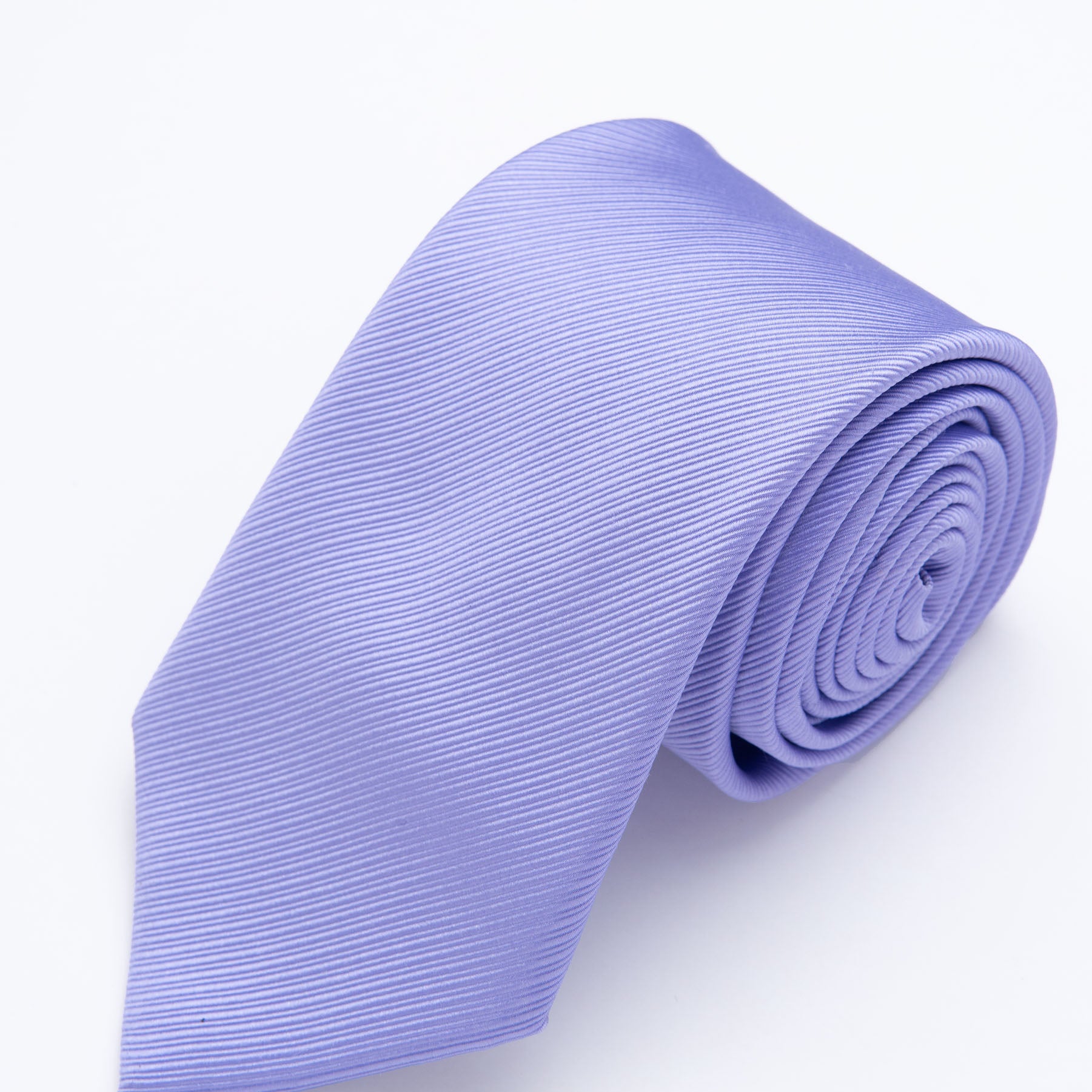 CORBATA LILA CON LINEAS LABRADAS