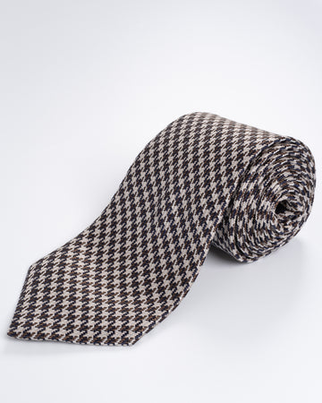 Corbata Fondo Marrón con Diseños