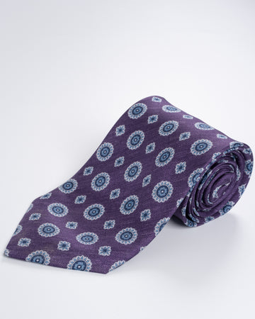 Corbata Fondo Morado con Diseño
