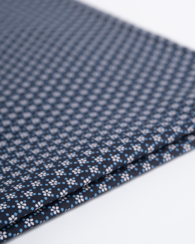 Pañuelo de Algodón - Azul con diseño de flores pequeñas