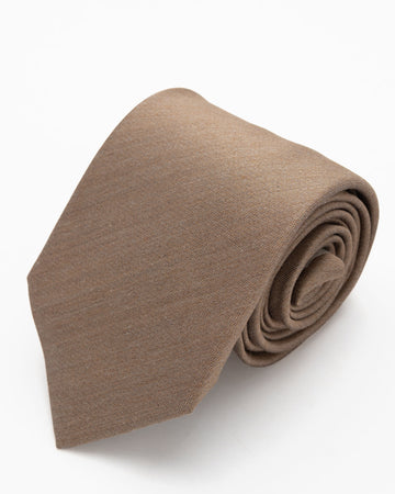 CORBATA MARRON CLARO CON LINEAS A TONO