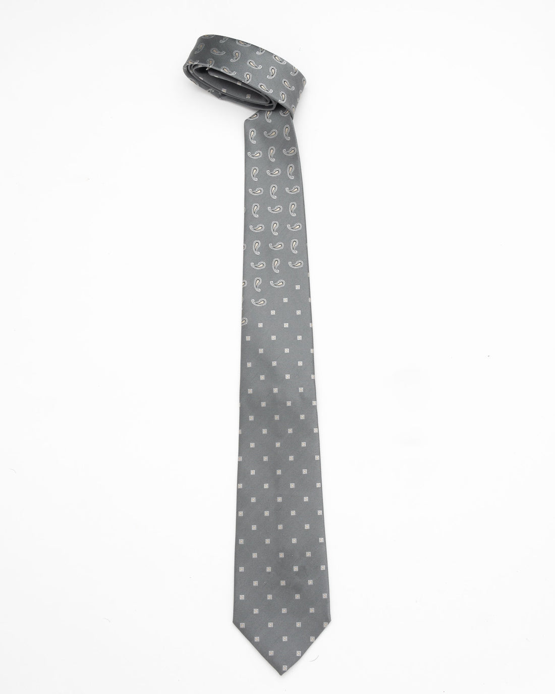 CORBATA GRIS CON CUADRADOS COLOR PLATA Y DISEÑO PAISLEY