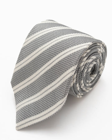 CORBATA GRIS CLARO CON DISEÑO DE LINEAS CREMA