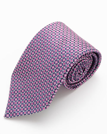 CORBATA FUCSIA CON DISEÑO DE CUADROS Y DETALLES MORADOS