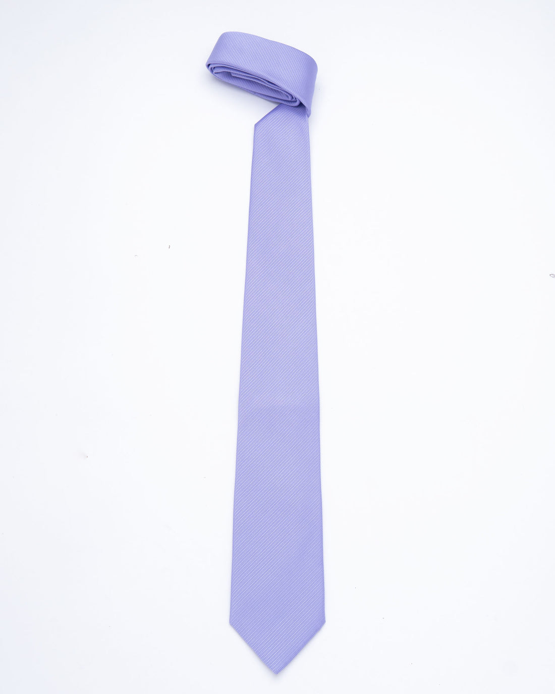 CORBATA LILA CON LINEAS LABRADAS