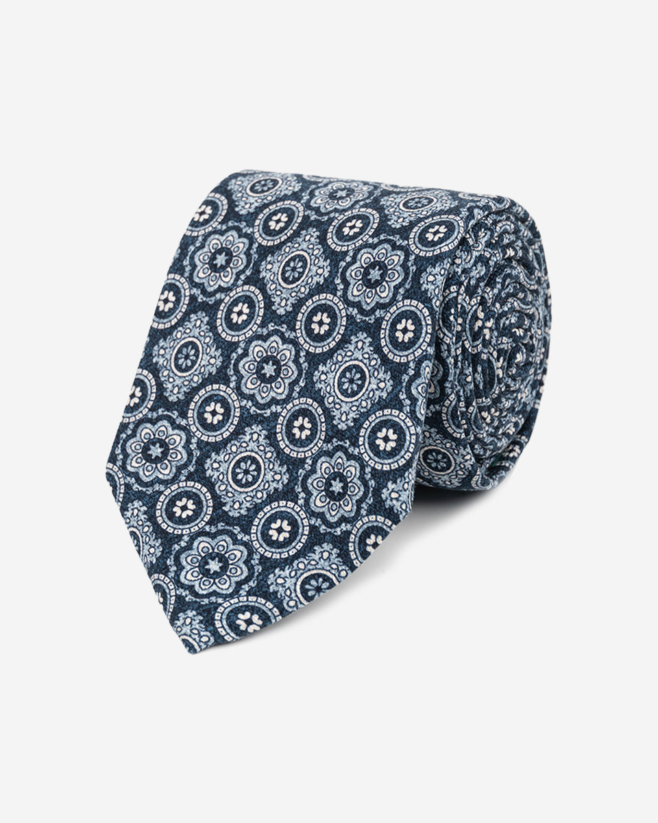 Corbata Azul Marino Jaspeado con Diseño Medallón