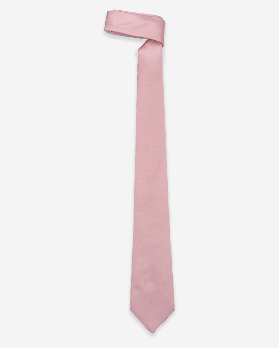Corbata Color Rosado con Finas Líneas