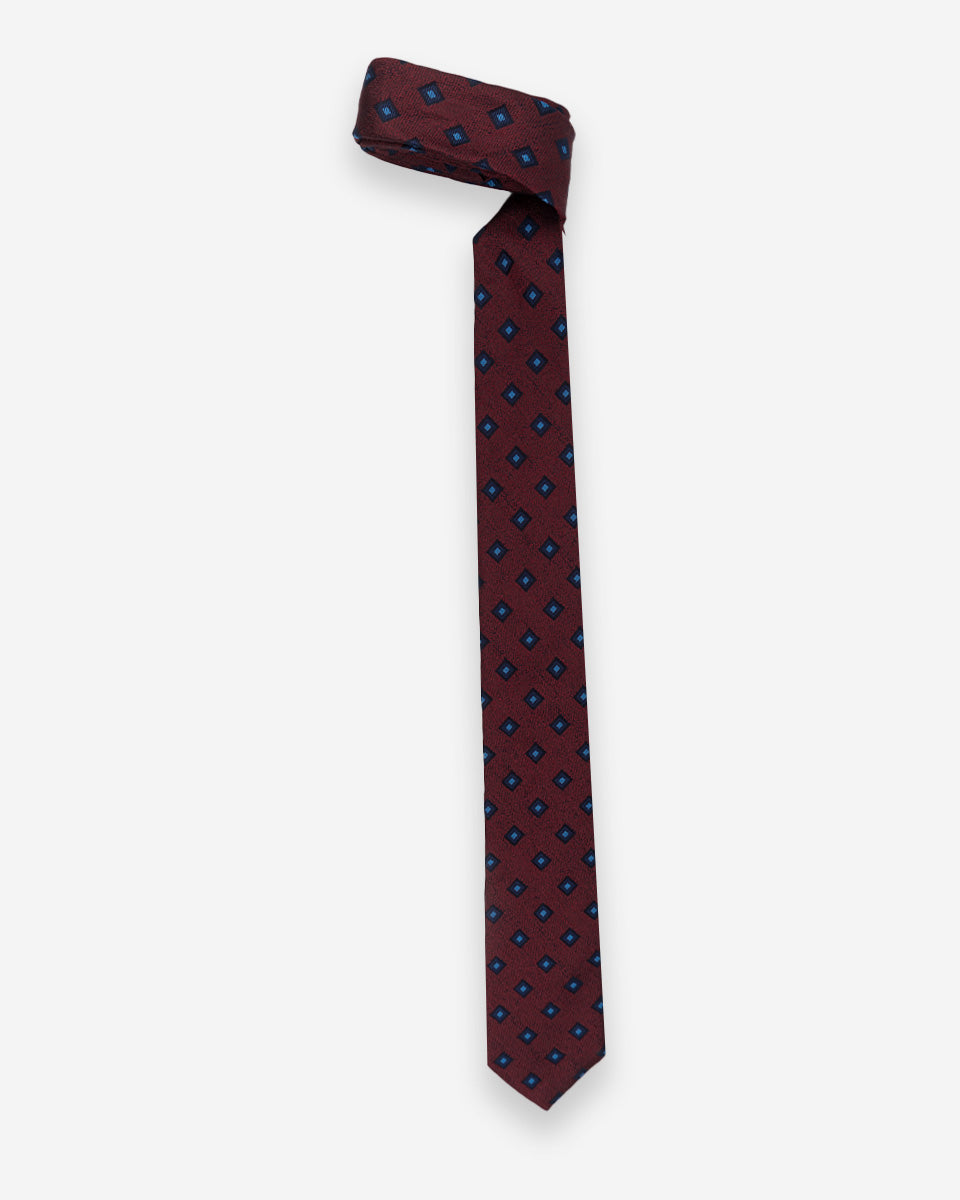 Corbata Color Guinda con Diseño de Rombos Azules