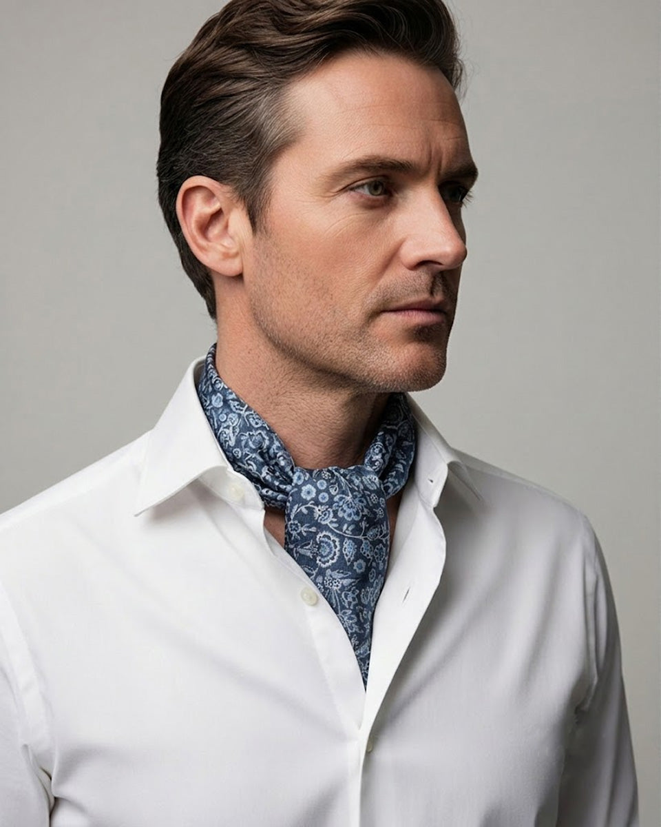 Bufanda - Foulard Color Azul con Diseño Floral