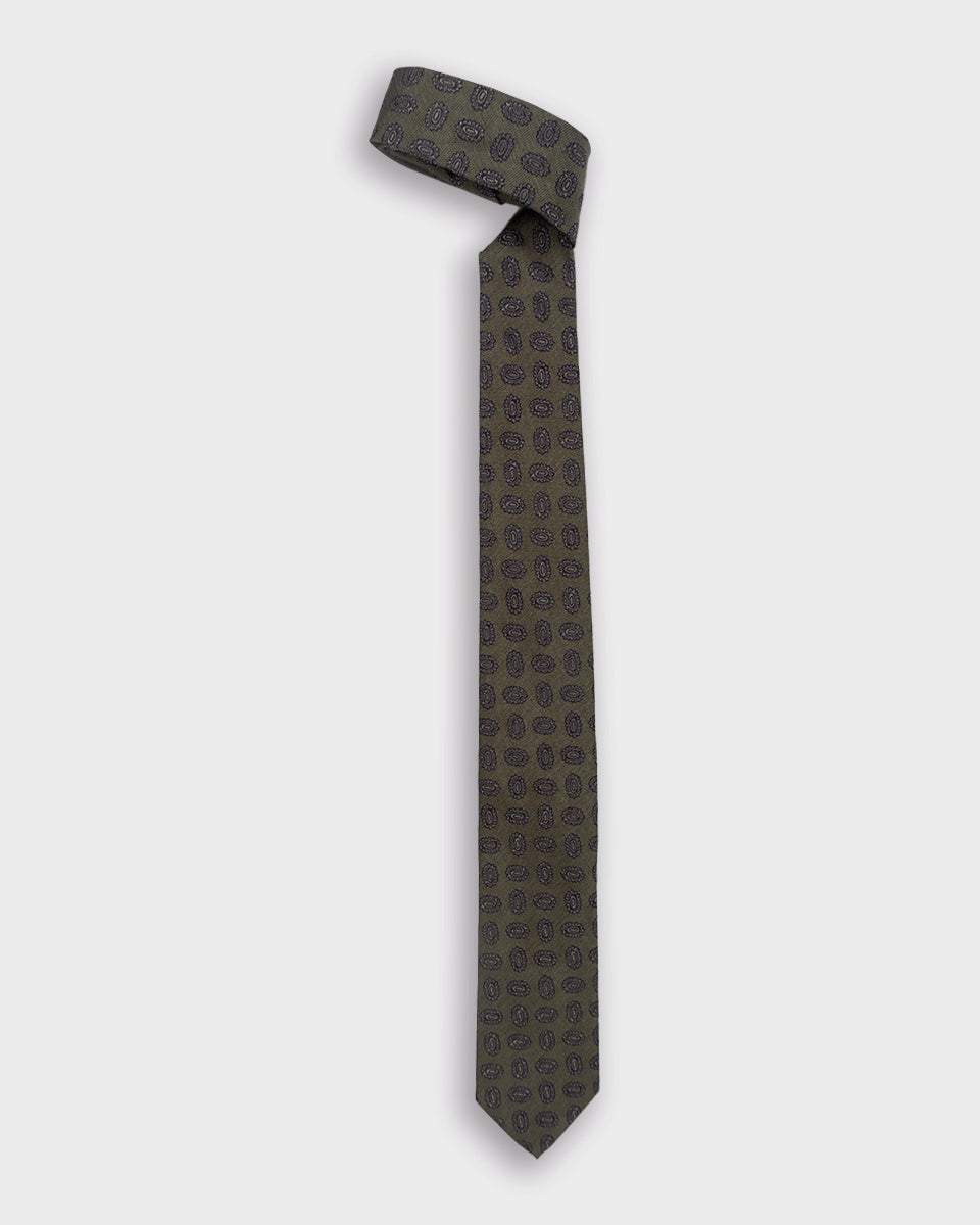 Corbata Color Marrón con Diseño de Flores Ovaladas