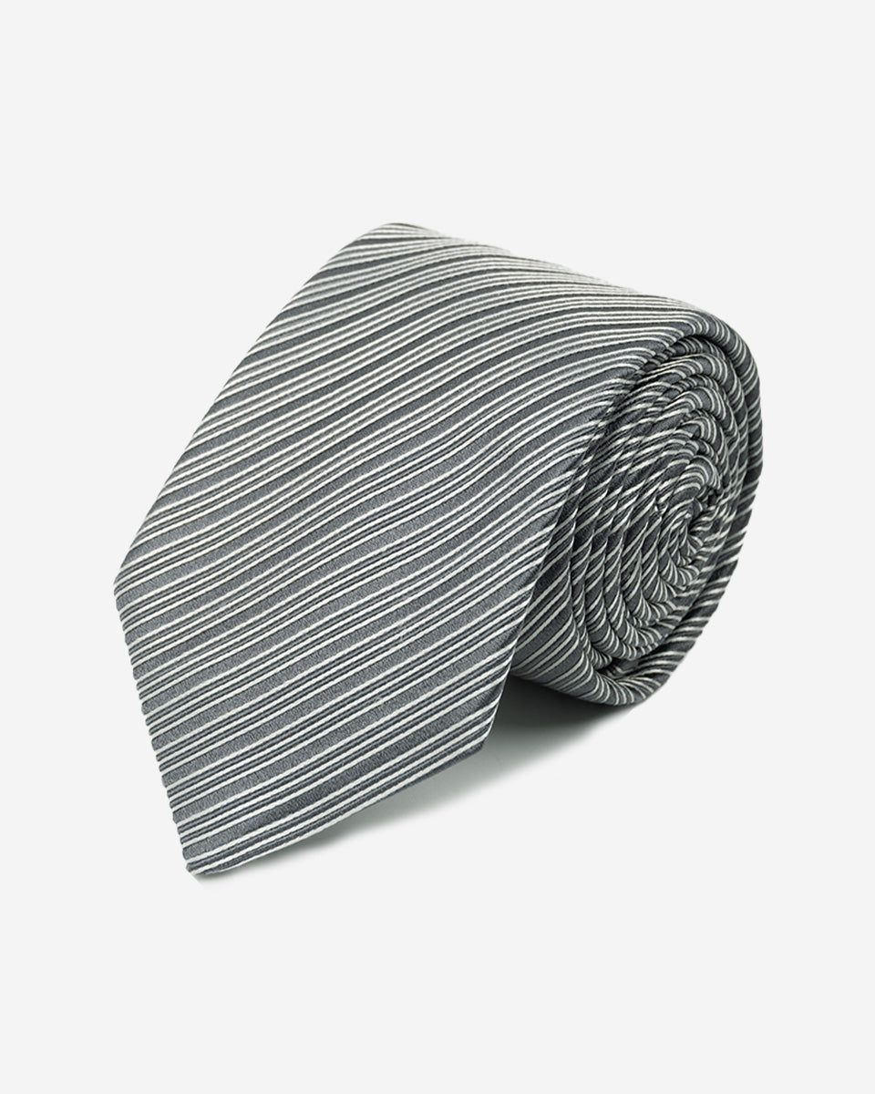 Corbata Color Gris con Rayas Blancas Delgadas
