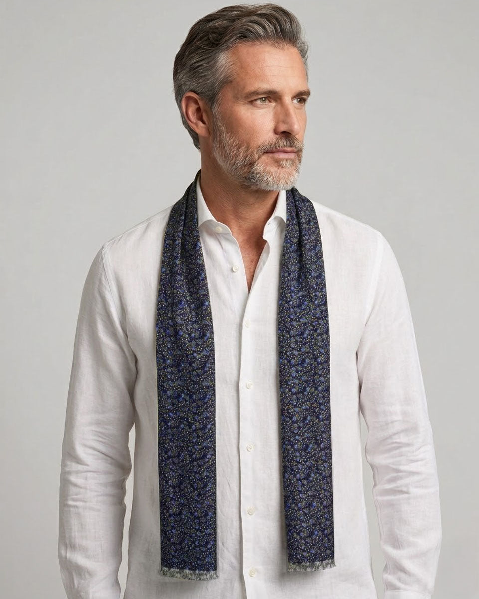Bufanda - Foulard Negro con Diseño Celeste