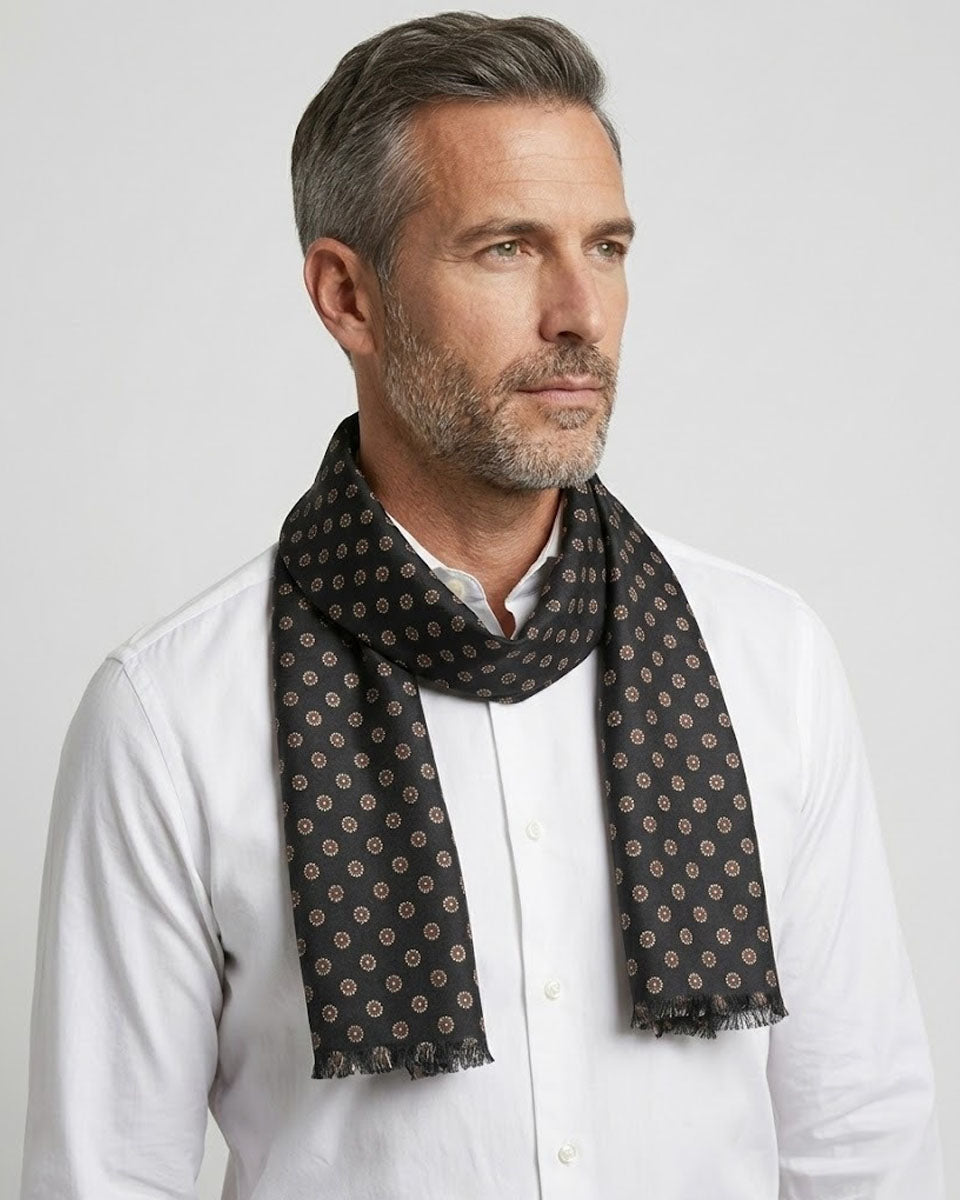 Bufanda - Foulard Negro con Diseño Amarillo