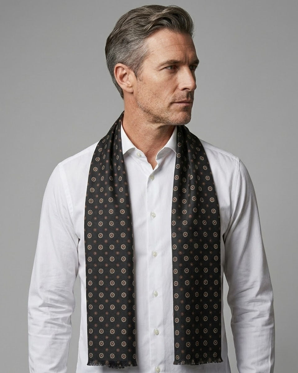Bufanda - Foulard Negro con Diseño Amarillo