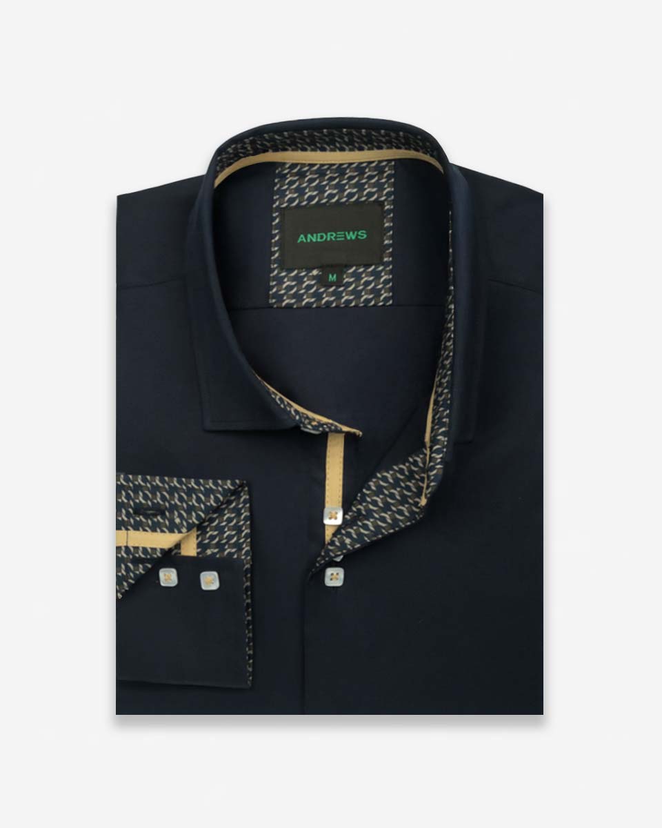 Camisa Casual Azul con Detalles Beige en Cuello y Puños