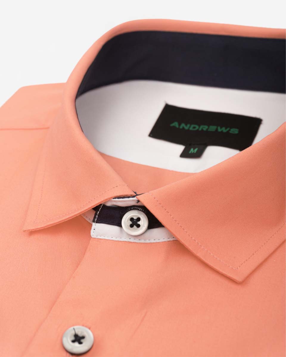 Camisa Casual color Melón con Detalles Azul en Cuello y Puños