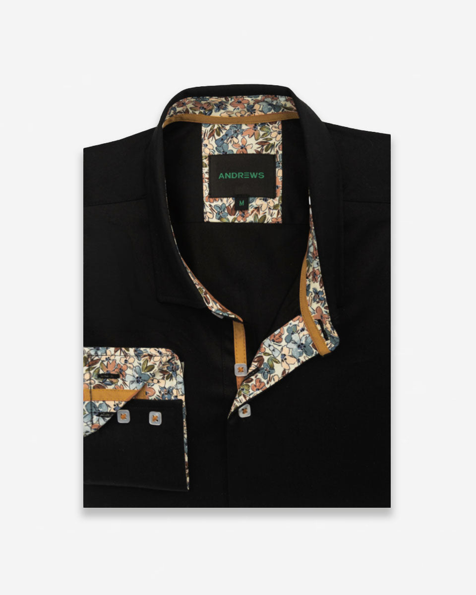 Camisa Casual Negra con Detalles Camel en Cuello y Puños